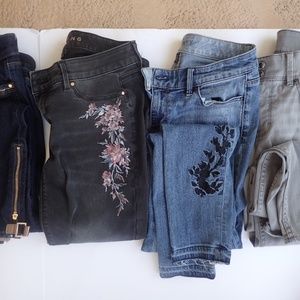 4 Pair of Jeans in size 2